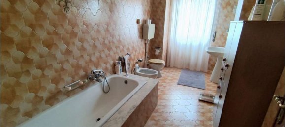 5 rooms Villa in Solaro, Italy No. 130704 22
