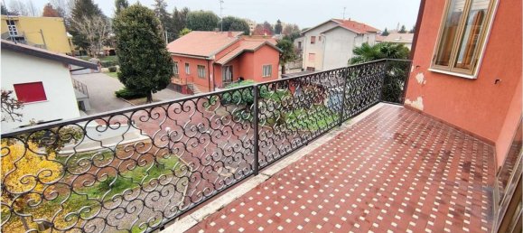 5 rooms Villa in Solaro, Italy No. 130704 17