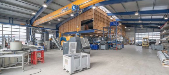 1505m² Warehouse in Reutlingen, Germany No. 61687 3