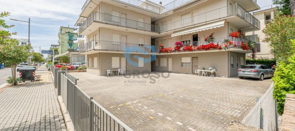 Apartamento de 3 habitaciónes en Jesolo, Italy No. 258789 24