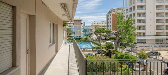 Apartamento de 3 habitaciónes en Jesolo, Italy No. 258789 21