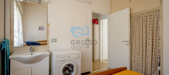 Apartamento de 3 habitaciónes en Jesolo, Italy No. 258789 14