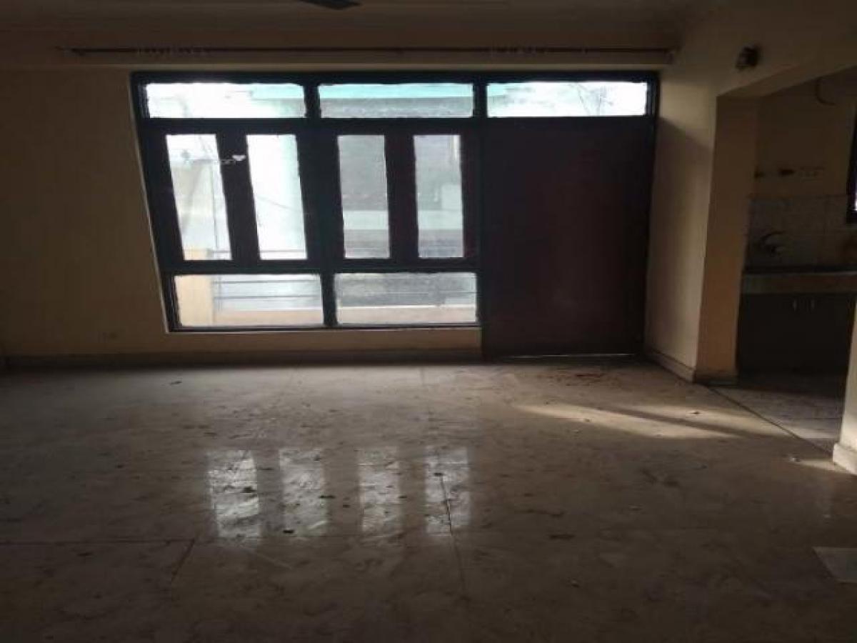 Casa de 3 dormitorios en Ghaziabad, India No. 25978