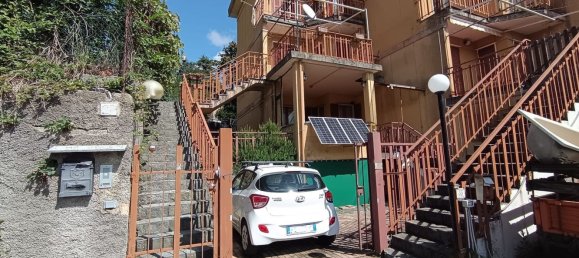 2 bedrooms Apartment in Savignone, Italy No. 358060 2