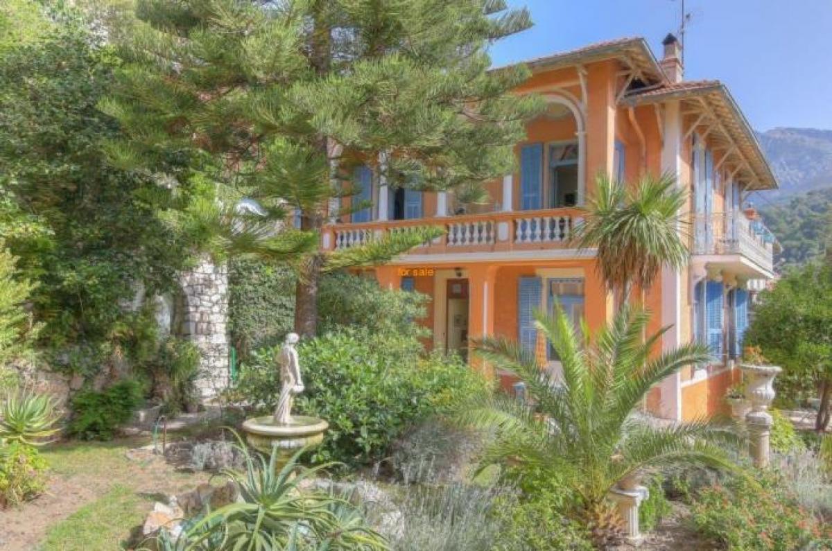 4 bedrooms Villa in Menton, France No. 2876