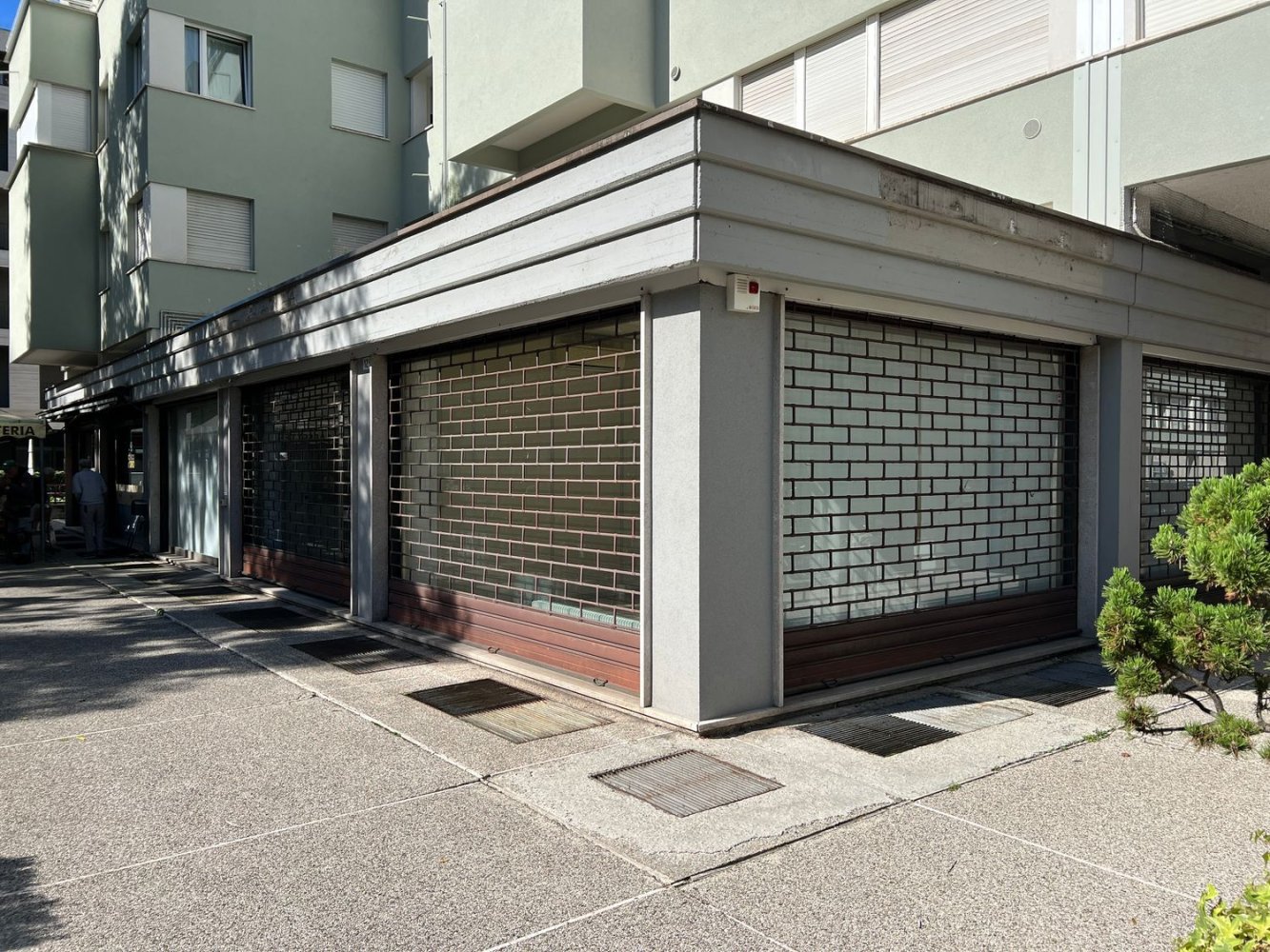 Gewerbliche Immobilie in Trento, Italy 140m², Nr. 331547