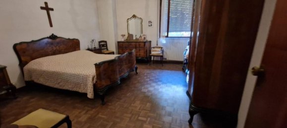 5 bedrooms Apartment in Carrara, Italy No. 338944 11