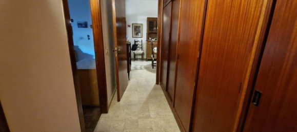 5 bedrooms Apartment in Carrara, Italy No. 338944 9