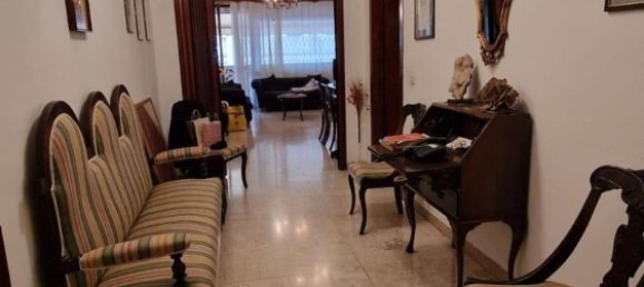 5 bedrooms Apartment in Carrara, Italy No. 338944 3