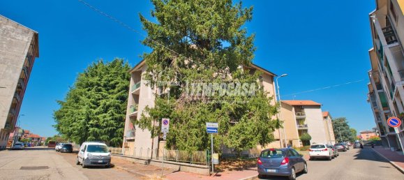 3 rooms Apartment in Trecate, Italy No. 271666 20