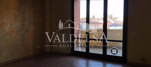 3 rooms Apartment in Poggibonsi, Italy No. 48990 19