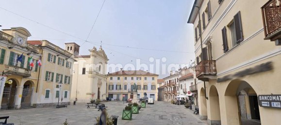 Propriété commerciale à Livorno Ferraris, Italy 362m² No. 315133 2