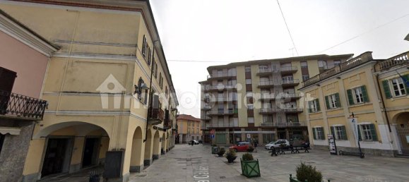 Propriété commerciale à Livorno Ferraris, Italy 362m² No. 315133 3