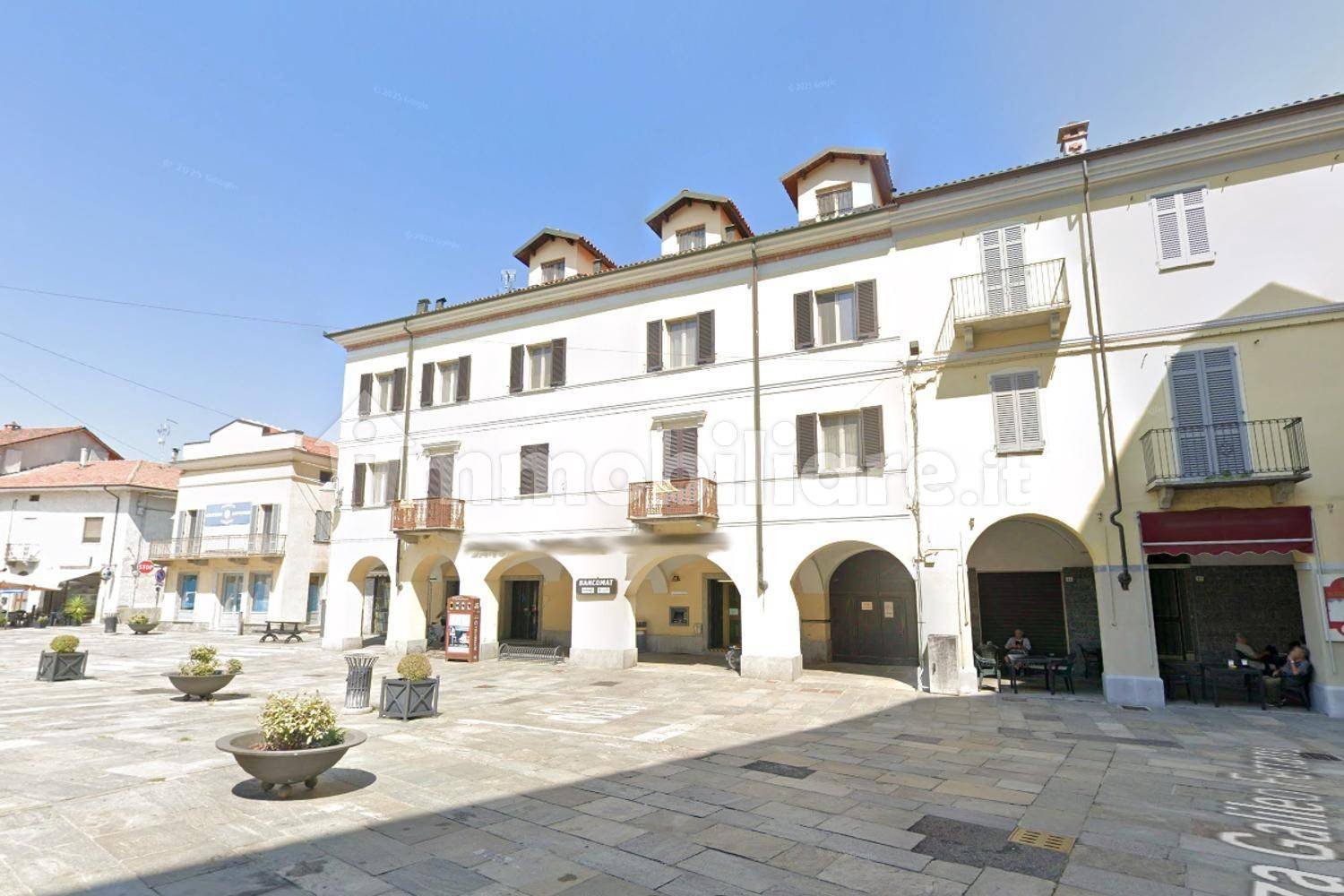 Propriété commerciale à Livorno Ferraris, Italy 362m² No. 315133