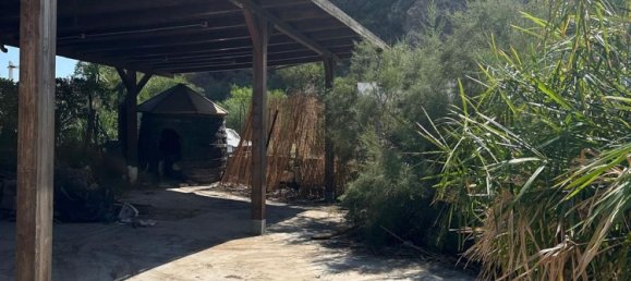 Gewerbliche Immobilie in Lipari, Italy 420m², Nr. 251127 3