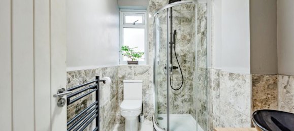 Casa de 6 dormitorios en East Grinstead, United Kingdom No. 10432 23