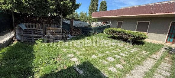 5-Zimmer Villa in Roverchiara, Italy, Nr. 370379 3