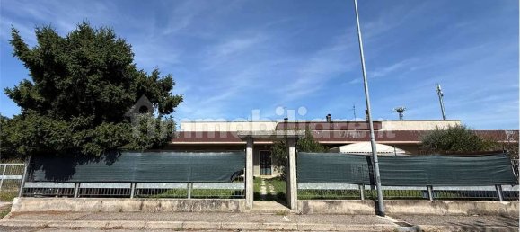 5-Zimmer Villa in Roverchiara, Italy, Nr. 370379 7