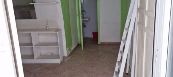 22m² Commercial property in Naples, Italy No. 322683 6