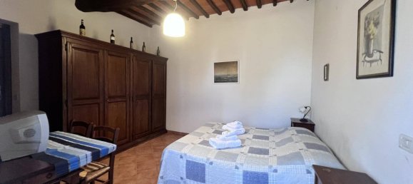 Квартира с 10 спальнями в Террануова Браччолини, Италия № 264811 34