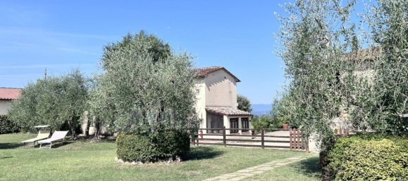 Квартира с 10 спальнями в Террануова Браччолини, Италия № 264811 5