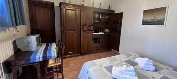 Квартира с 10 спальнями в Террануова Браччолини, Италия № 264811 36