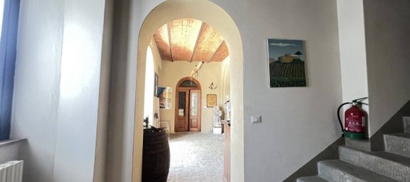 Квартира с 10 спальнями в Террануова Браччолини, Италия № 264811 22