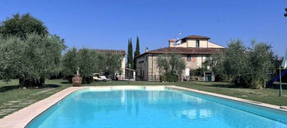 Квартира с 10 спальнями в Террануова Браччолини, Италия № 264811 15