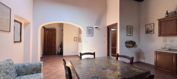 Квартира с 10 спальнями в Террануова Браччолини, Италия № 264811 41