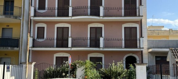 6 bedrooms Apartment in Floridia, Italy No. 356417 2