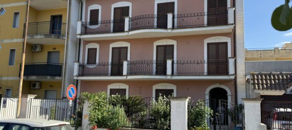 6 bedrooms Apartment in Floridia, Italy No. 356417 3