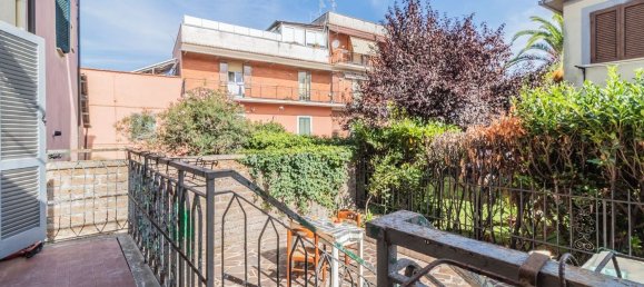 Dúplex de 6 dormitorios en Monterosi, Italy No. 346243 9