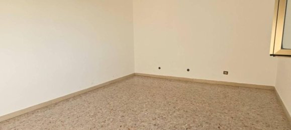 3 rooms Apartment in Fonte Nuova, Italy No. 34735 11