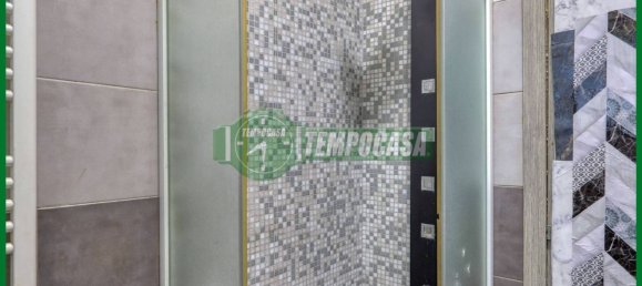 2 bedrooms Apartment in Varese, Italy No. 291573 15