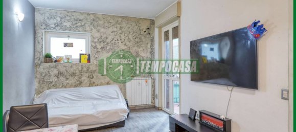 2 bedrooms Apartment in Varese, Italy No. 291573 2