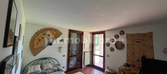 9 rooms Apartment in Parma, Italy No. 3591 28