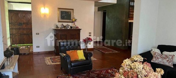 9 rooms Apartment in Parma, Italy No. 3591 35