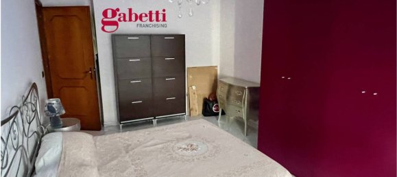 1 bedroom Apartment in Rome, Italy No. 200920 21