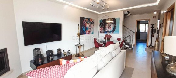 4 bedrooms Villa in Loule, Portugal No. 1786 2