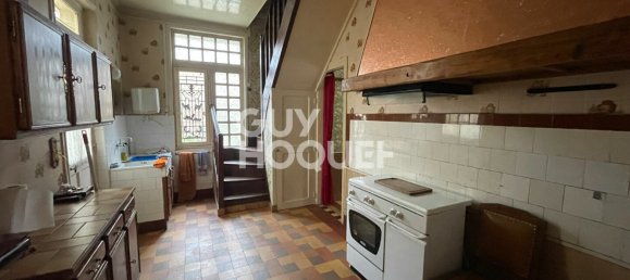 3 bedrooms House in Peronne, France No. 152955 5