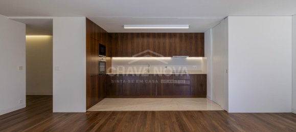2 bedrooms Apartment in Porto, Portugal No. 132506 5