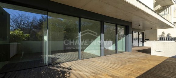 2 bedrooms Apartment in Porto, Portugal No. 132506 9