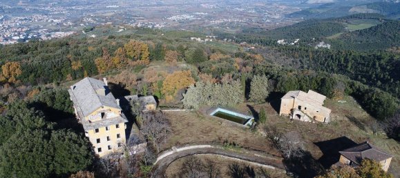 40 rooms House in Spoleto, Italy No. 84204 24