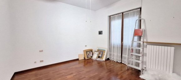3 bedrooms Apartment in Calusco d'Adda, Italy No. 380842 4