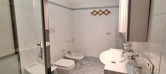 3 bedrooms Apartment in Calusco d'Adda, Italy No. 380842 2
