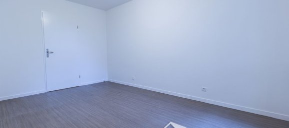 1 bedroom Apartment in Jouy-le-Moutier, France No. 144578 12