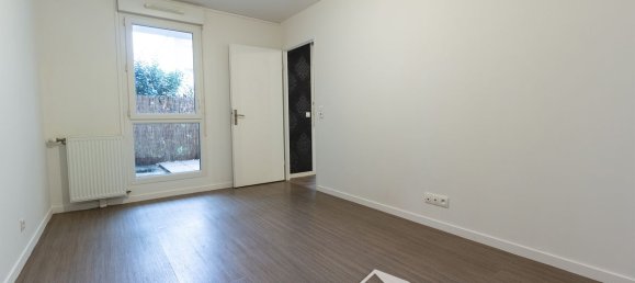 1 bedroom Apartment in Jouy-le-Moutier, France No. 144578 10