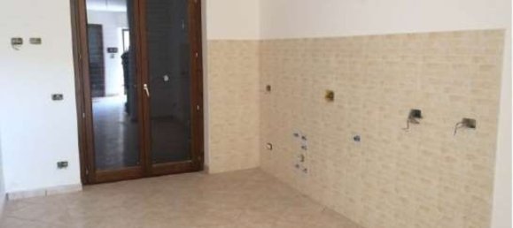 3-salle Appartement à Lariano, Italy No. 297125 7
