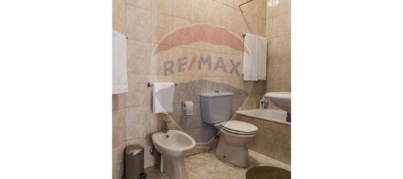 273m² Building in Porto, Portugal No. 34859 5