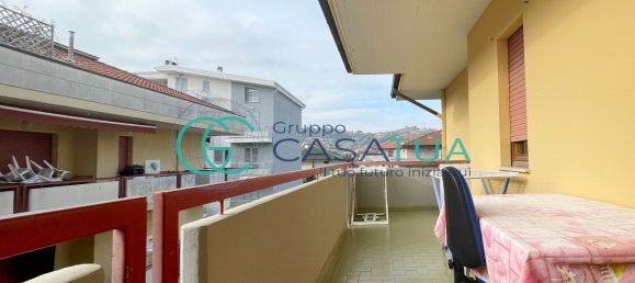 4 rooms Apartment in Alba Adriatica, Italy No. 156689 3